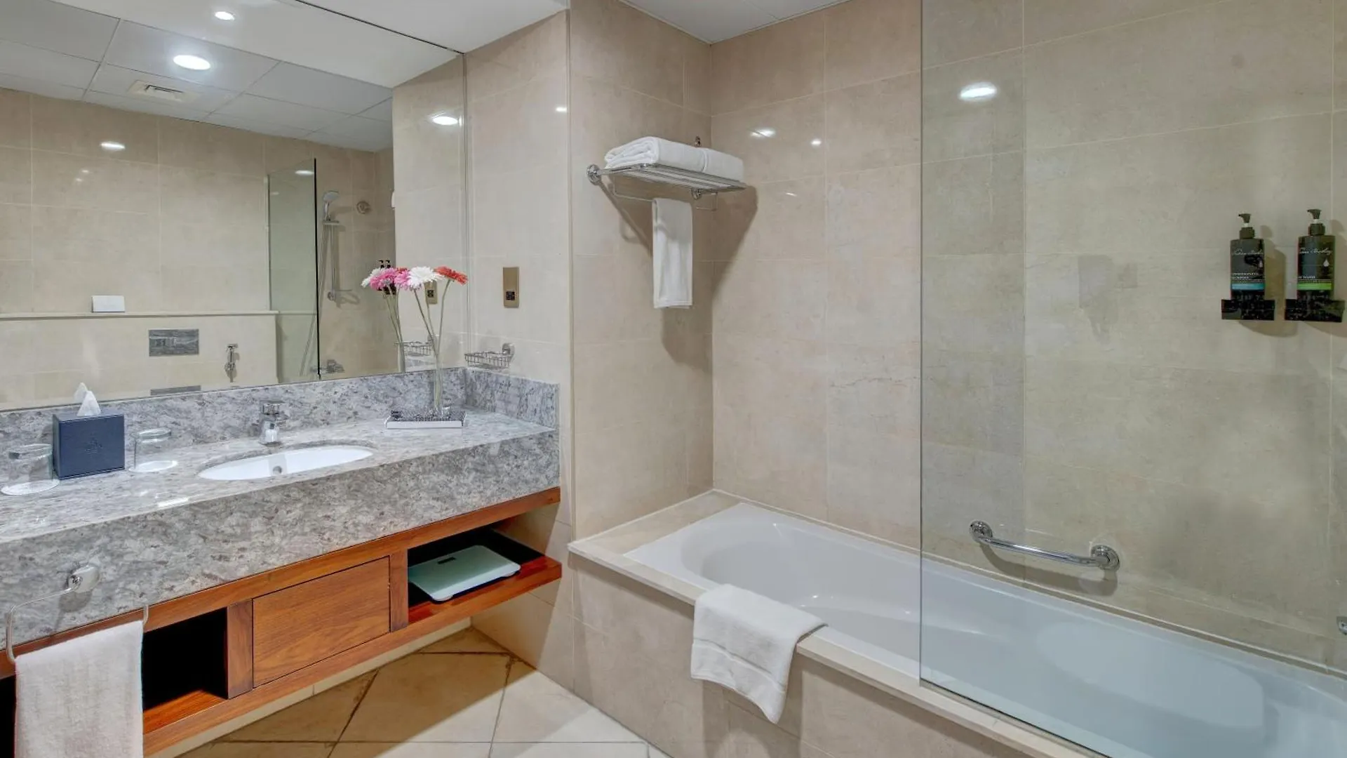 Suha Creek Hotel Apartment, Waterfront Jaddaf, Ντουμπάι 4*,