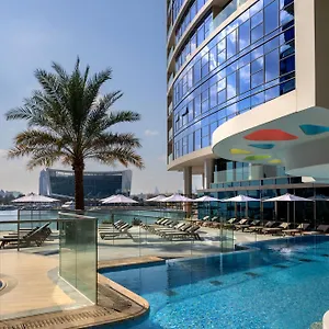 فندق Hilton Creek & Residences